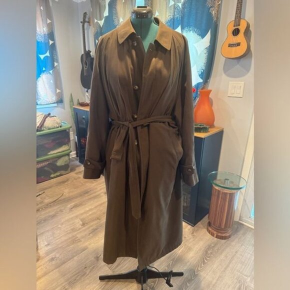 Ralph Lauren Men’s Trench Coat by Ralph Lauren - Picture 2 of 11